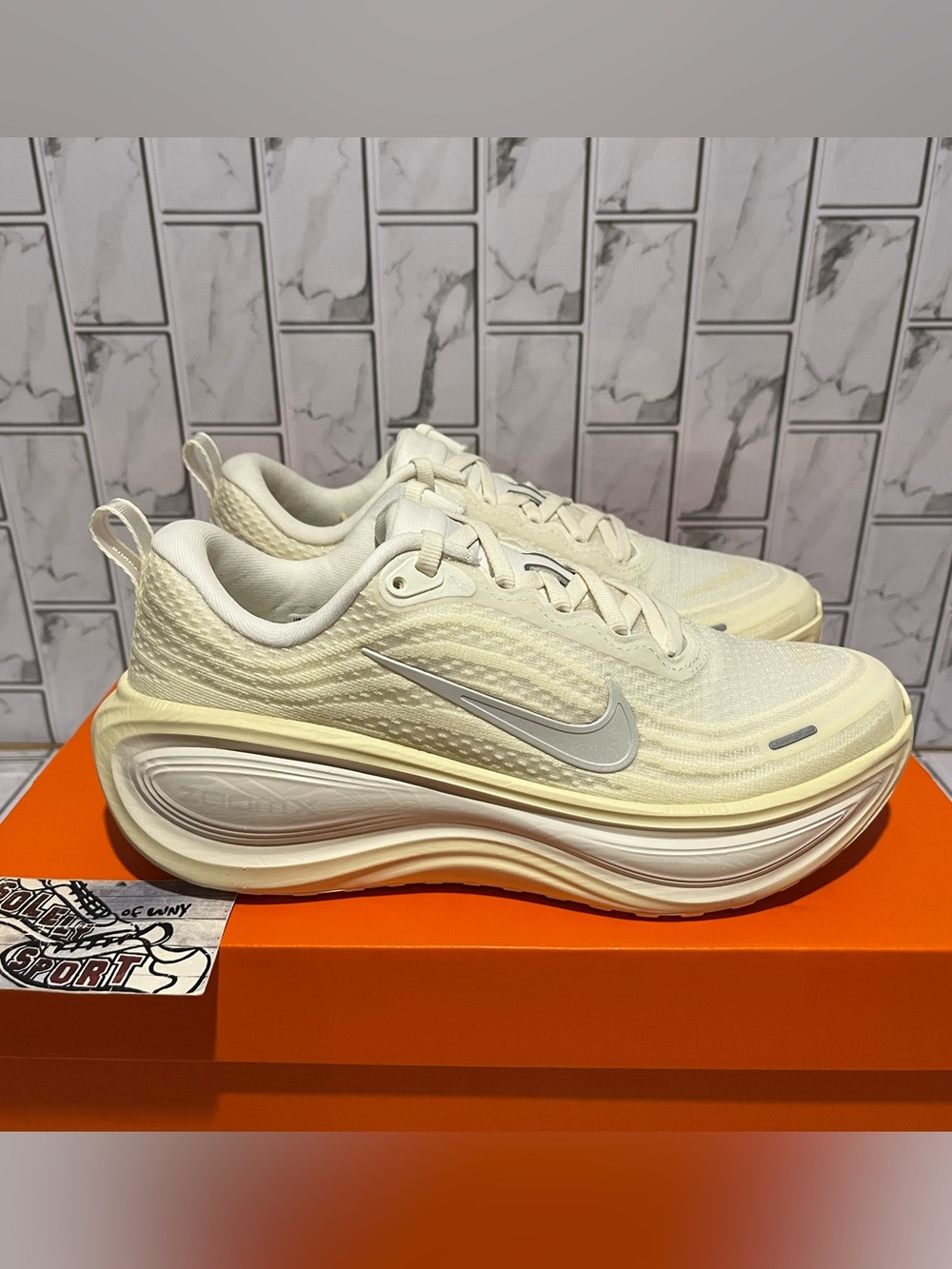 New Nike Vomero Plus ZoomX Running Shoes Sail White Womens Gym Workout 6 - 9.5